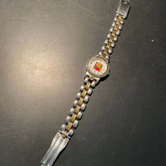 Accessories - Vintage Disney Winnie the Pooh Bear gold silver rare watch
